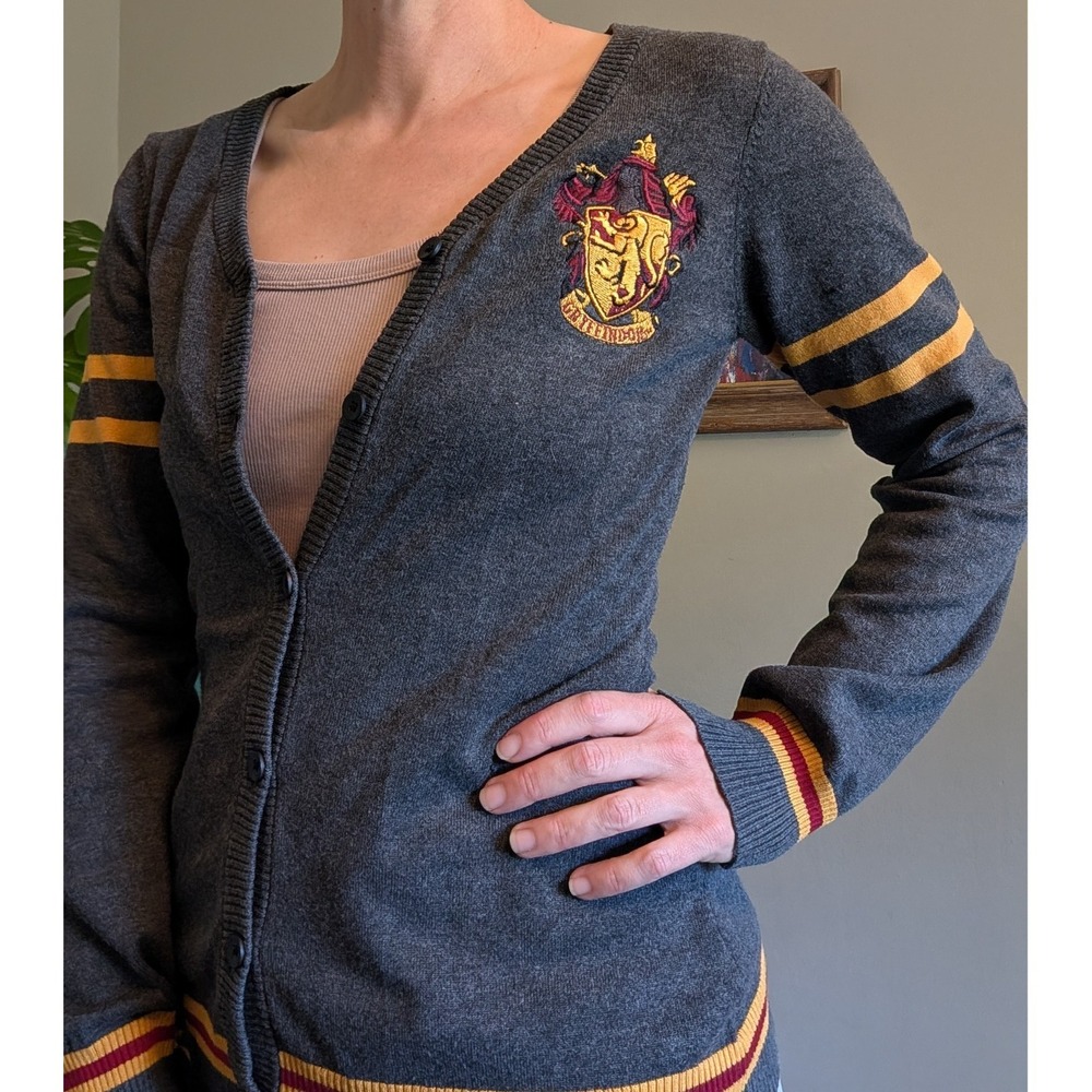 Harry Potter Gryffindor Cardigan Sweater Womens S Grey Button Up Wizard Hermione